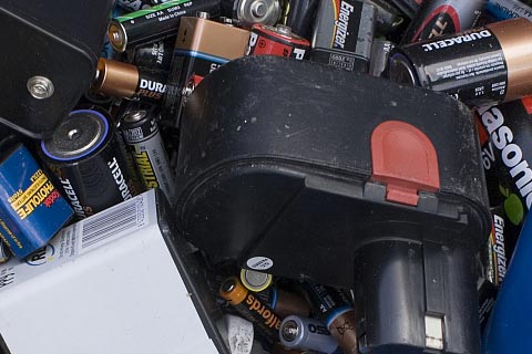 潼南高价铅酸蓄电池回收-回收废旧电池价格